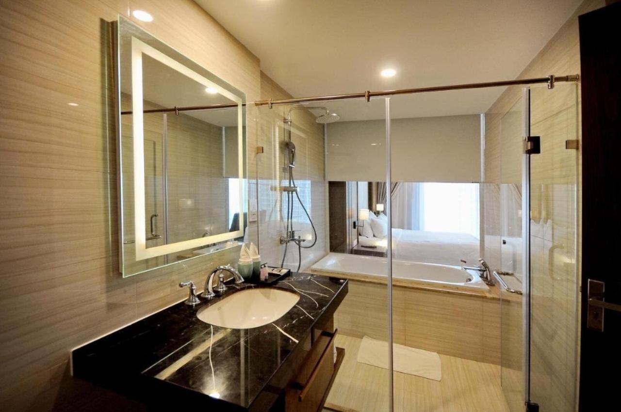 Panorama Sky Blue Nha Trang Aparthotel Екстериор снимка