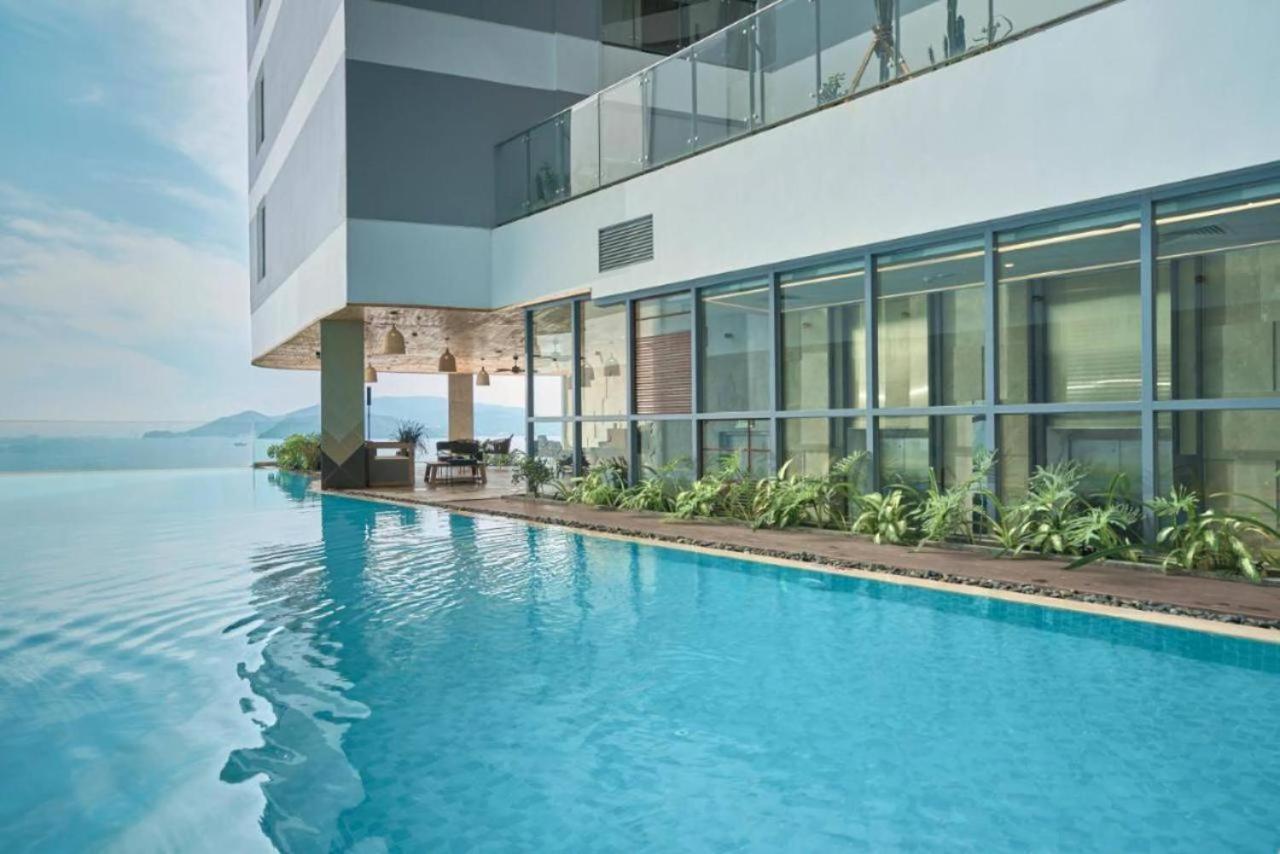 Panorama Sky Blue Nha Trang Aparthotel Екстериор снимка